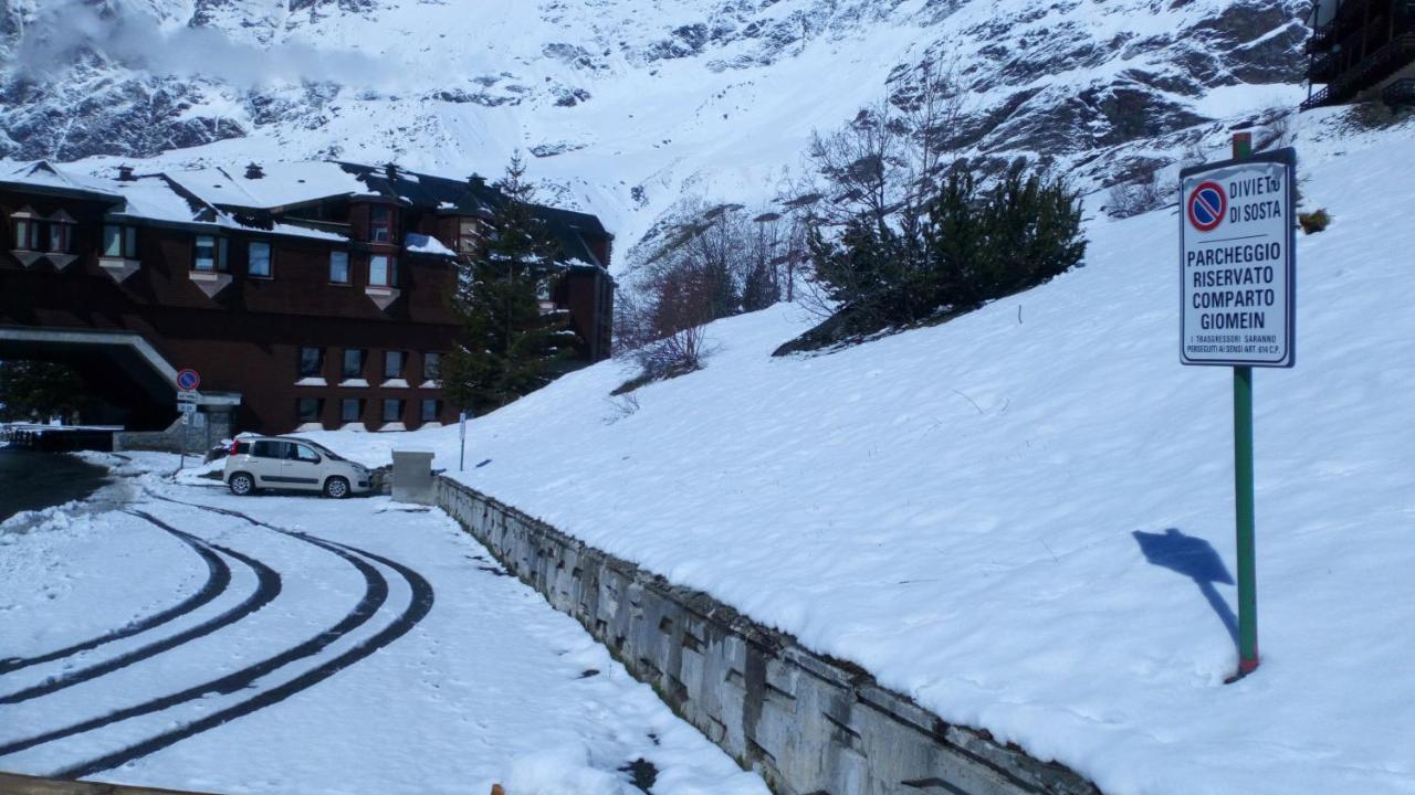 Giomein Sporting Red House Breuil-Cervinia Esterno foto